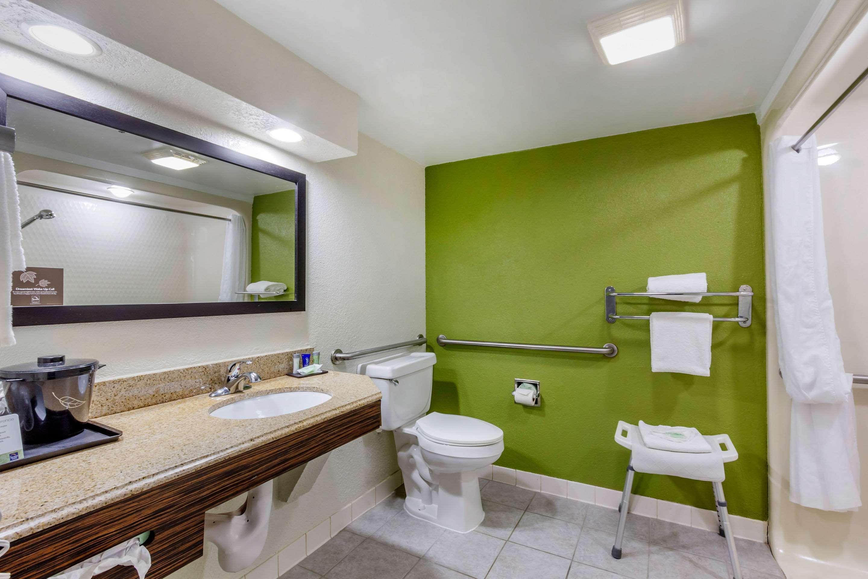 Sleep Near Busch Gardens - Usf Inn Temple Terrace