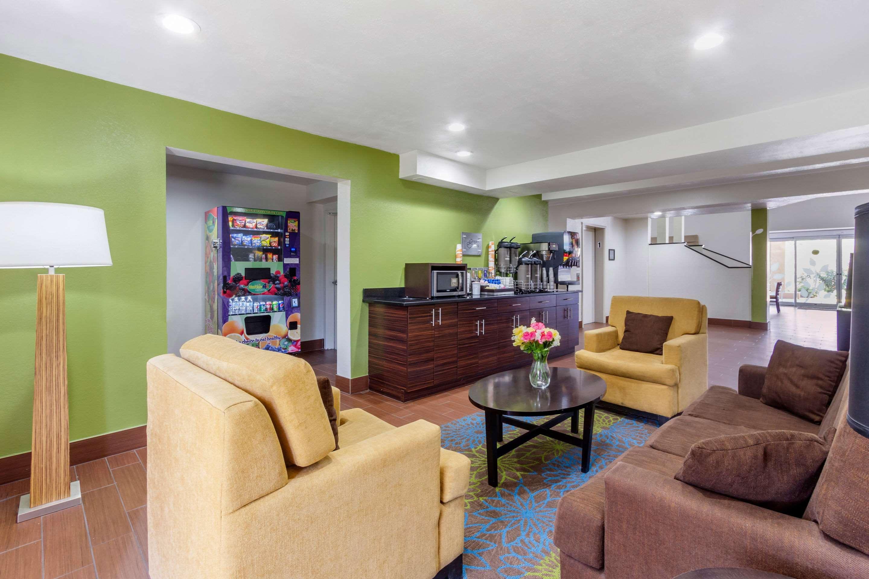 Sleep Near Busch Gardens - Usf Inn