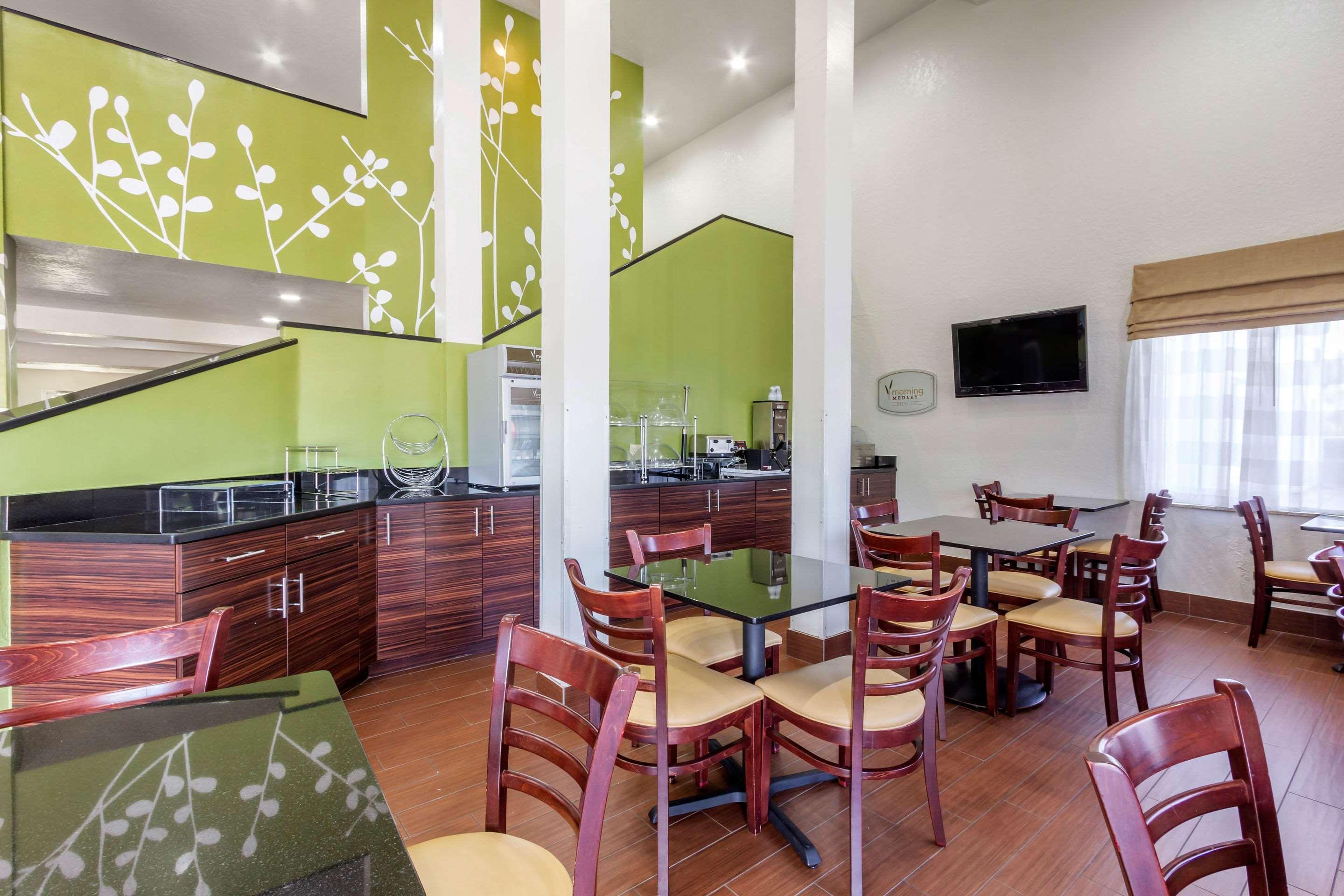 Inn Sleep Near Busch Gardens - Usf Temple Terrace