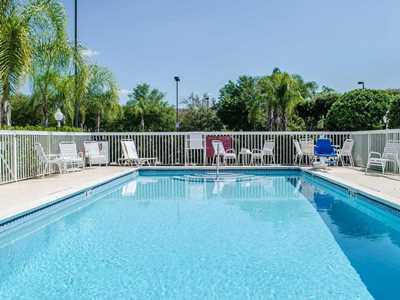 Sleep Near Busch Gardens - Usf Temple Terrace